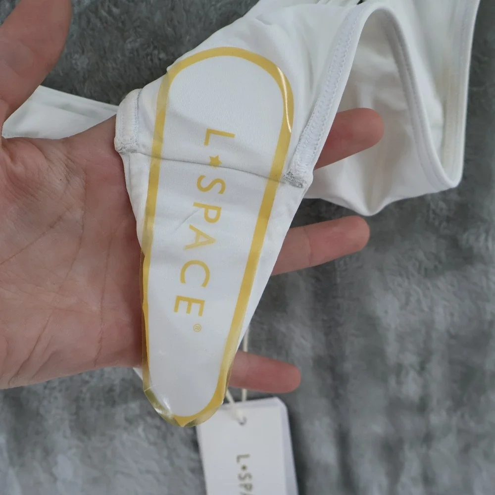 L*Space Rocky Bottom Classic Swim Bottom Women Medium White Beach Resort $88 NWT
